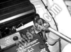 Снятие и установка компрессора системы кондиционирования Chery QQ6